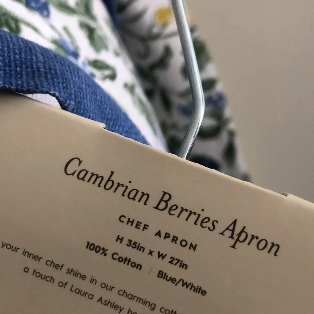 Laura Ashley Cambrian BERRIES Chef Apron